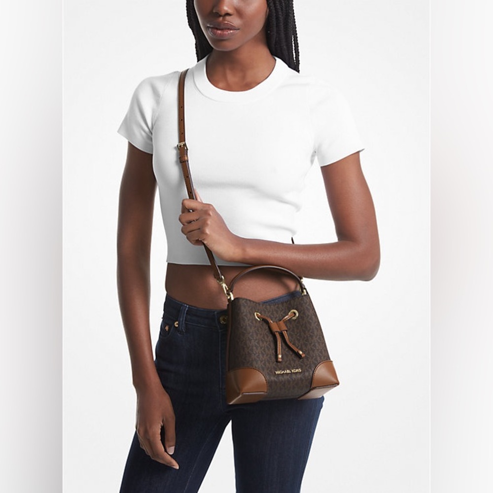 Michael Kors Mercer Bucket Bag